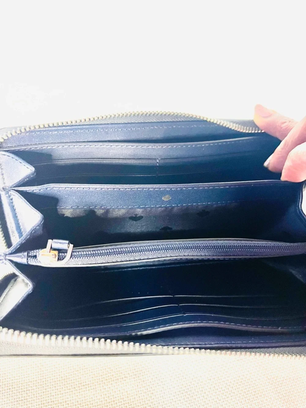 Kate Spade Silver Glitter Zip-Around Continental Wallet - Picture 8 of 10